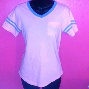 Lauren James v neck tee Small